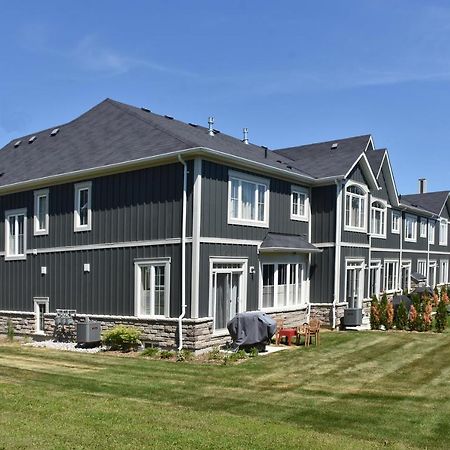New Blue Mountain Village Snowbridge Executive Townhome Sleeps 10 With Outdoor Pool And Shuttle Nottawa Exteriör bild