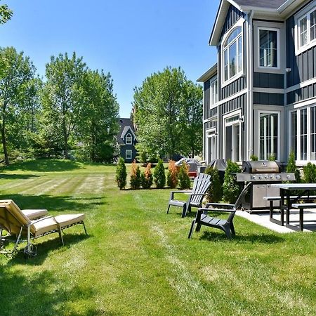 New Blue Mountain Village Snowbridge Executive Townhome Sleeps 10 With Outdoor Pool And Shuttle Nottawa Exteriör bild